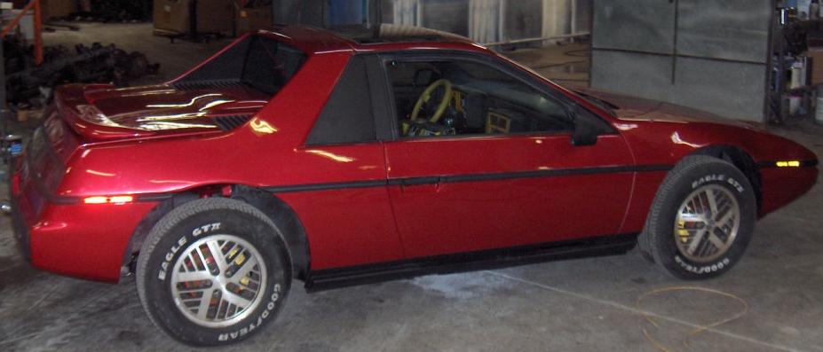 Pontiac Fiero 1986
